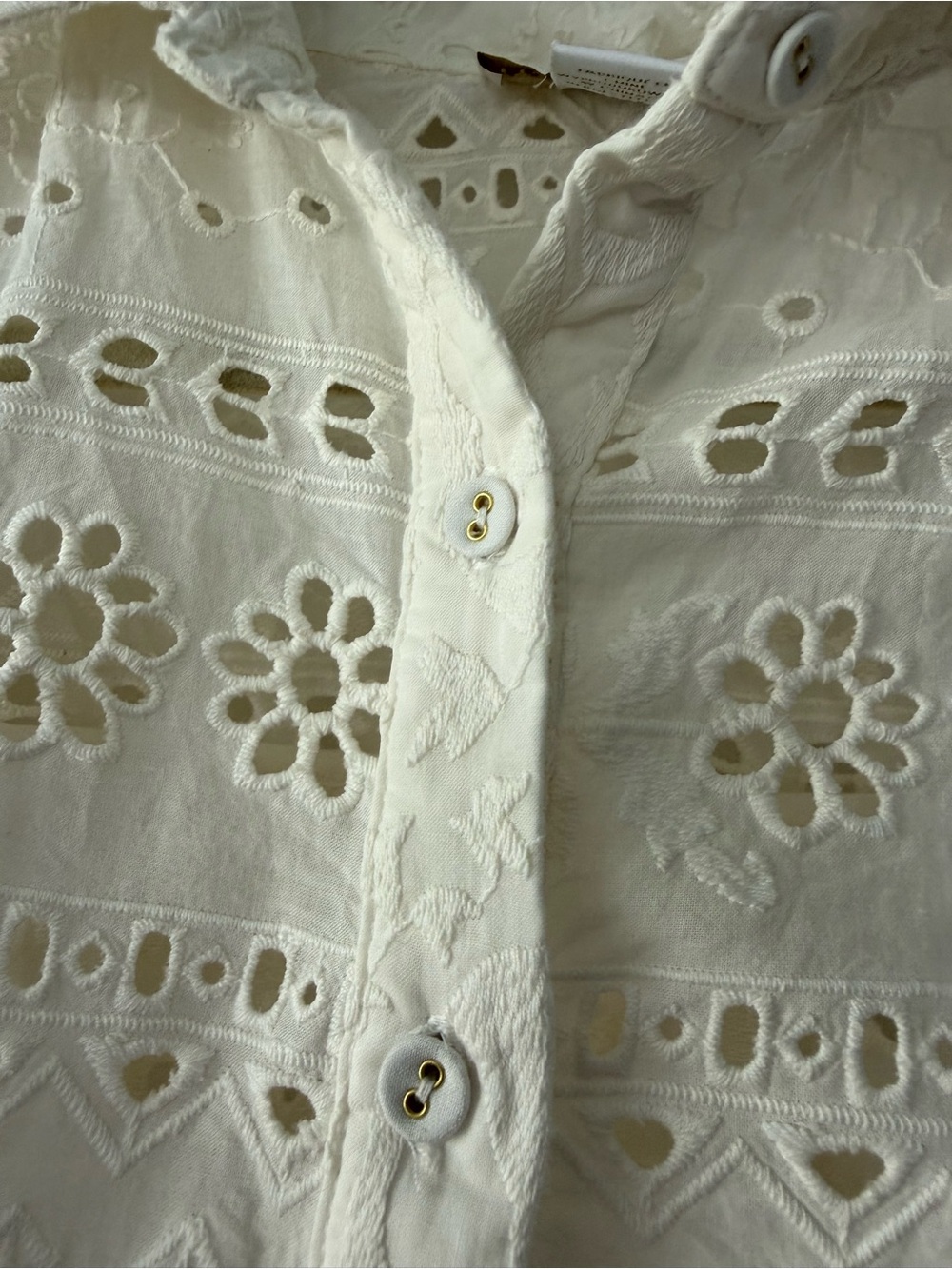 House of Harlow 1960 Cream Eyelet Lace Button-Up - Picture 2 of 5